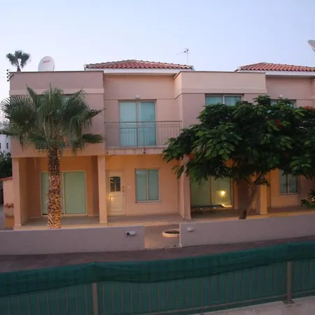 Theos Holiday Houses * Paphos