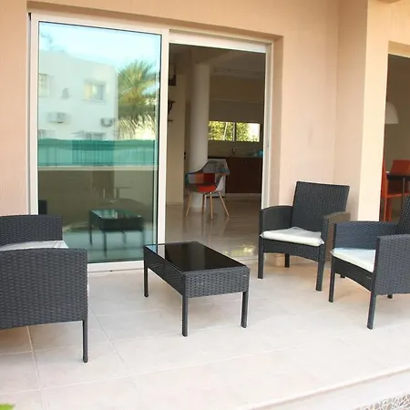 Theos Holiday Houses Ferienhaus